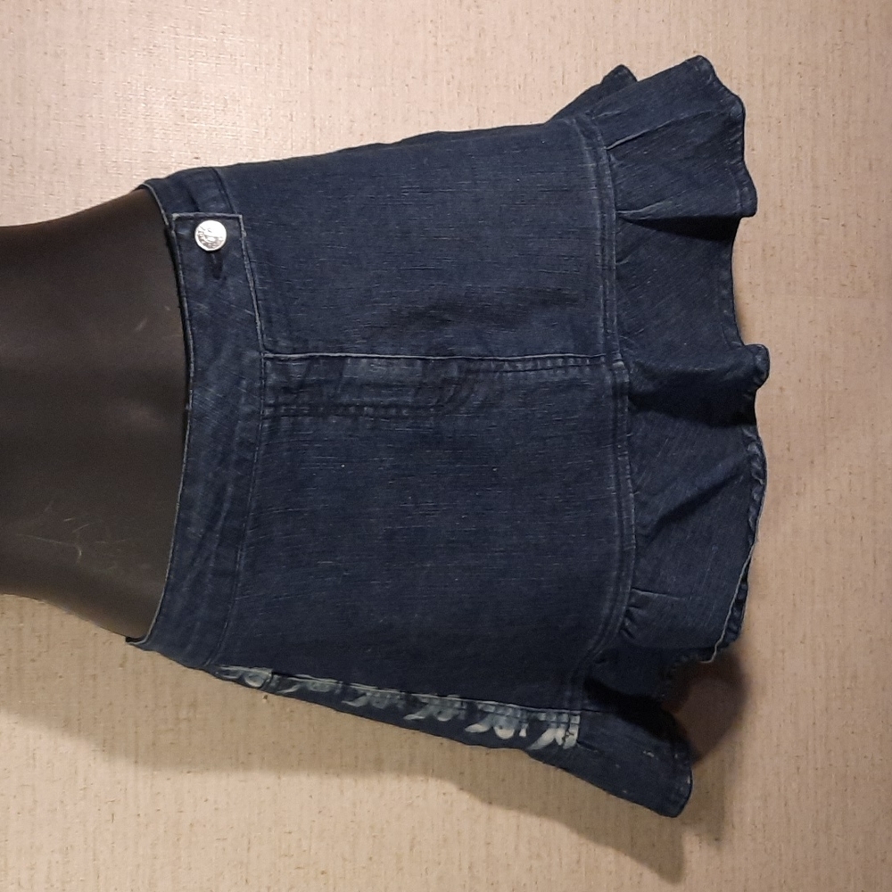 Woman's Skirt Playboy Size 9